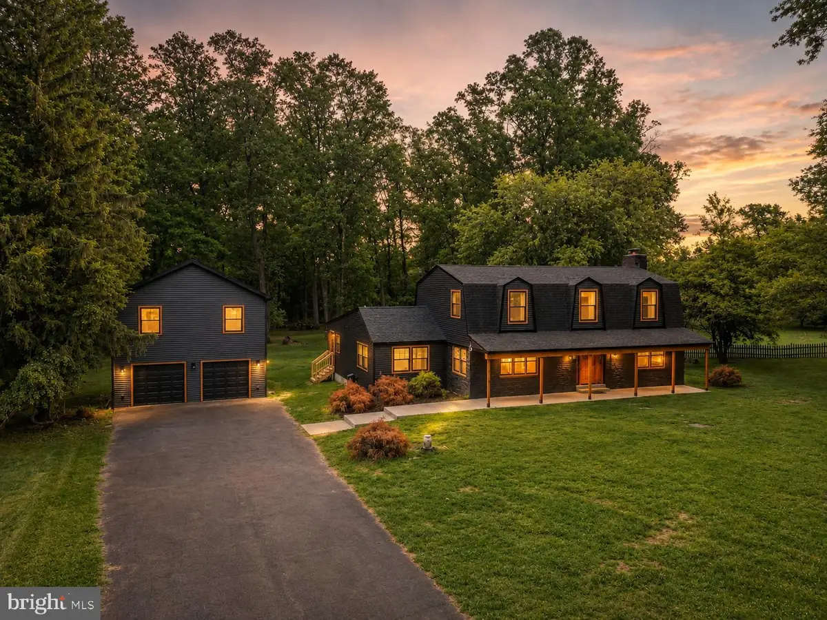 11 Stoopville Rd, Newtown, PA 18940 - #1