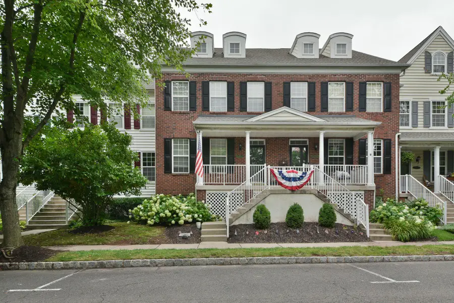 65 Woodbridge Dr, Doylestown, PA 18901 - #3