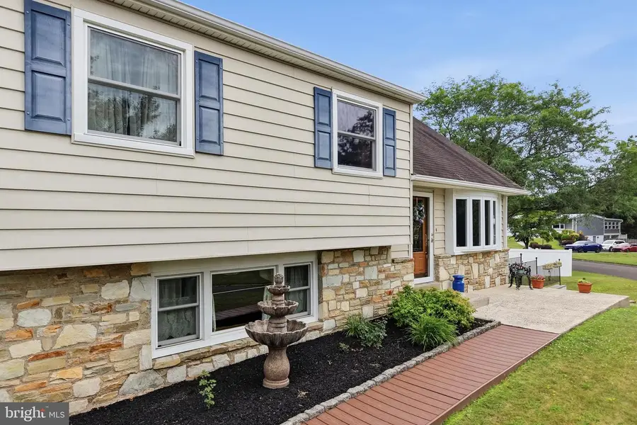 114 Dolly Ln, Chalfont, PA 18914 - #3
