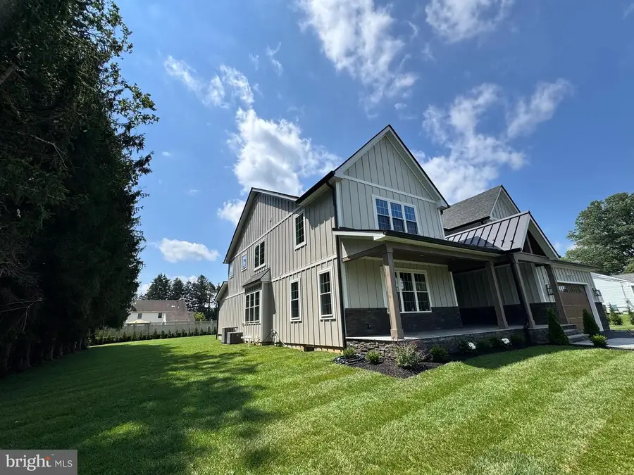 506 Lower Holland Rd, Southampton, PA 18966 - #3
