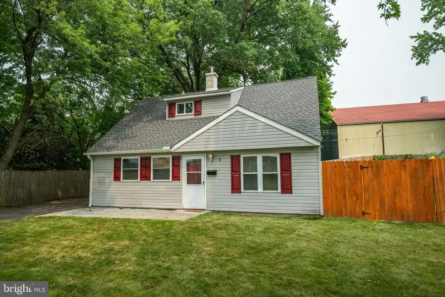 812 Rennard Ln, Morrisville, PA 19067 - #2