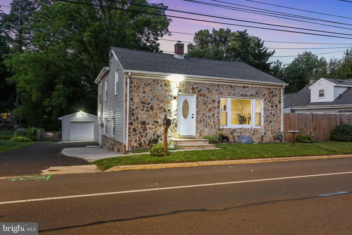 125 County Line Rd, Feasterville Trevose, PA 19053 - #1