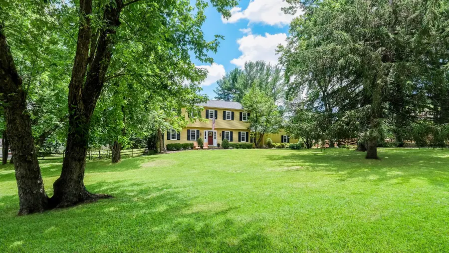 17 Stringer Dr, Doylestown, PA 18901 - #2