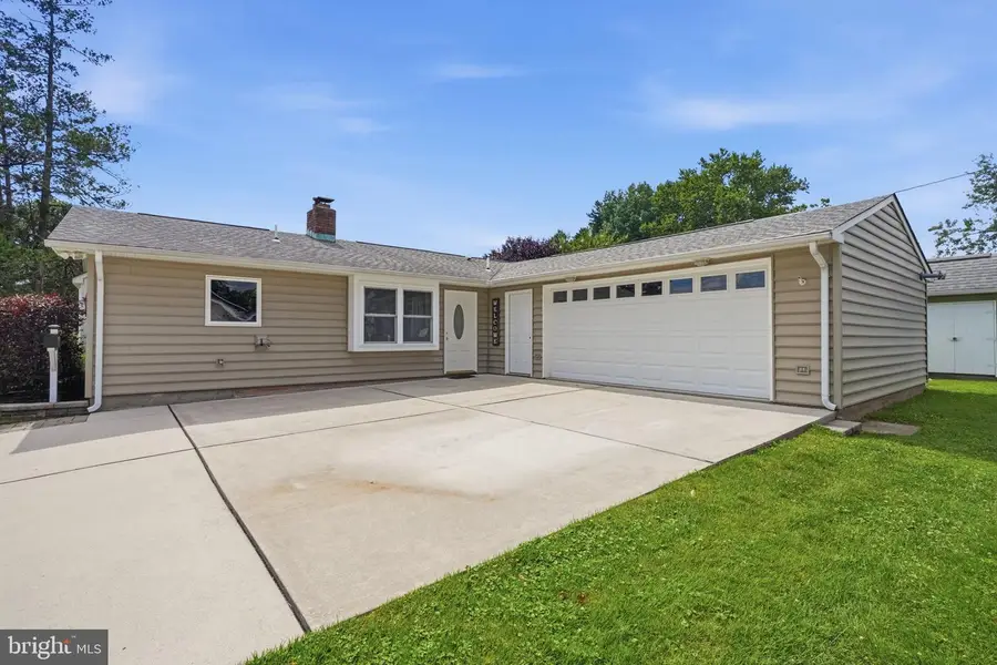 1 Gun Rd, Levittown, PA 19057 - #2