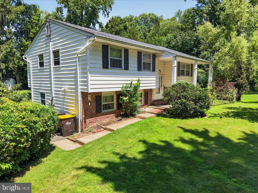 74 Glen Dr, Yardley, PA 19067 - #2