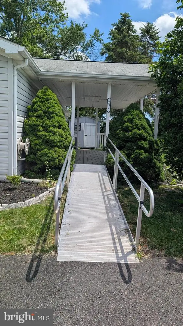 232 Thrush Cir, New Hope, PA 18938 - #2