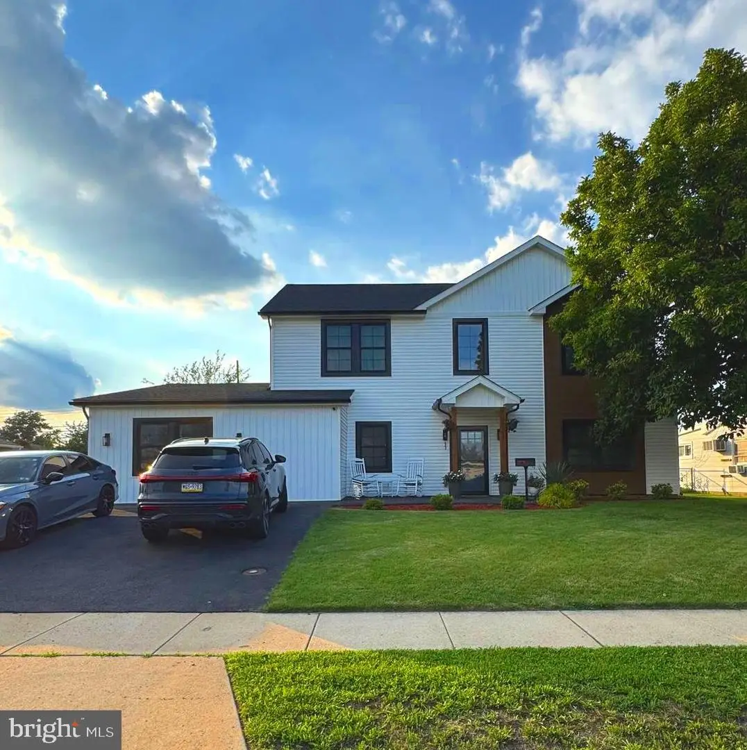 57 Evergreen Ln, Levittown, PA 19054 - #1