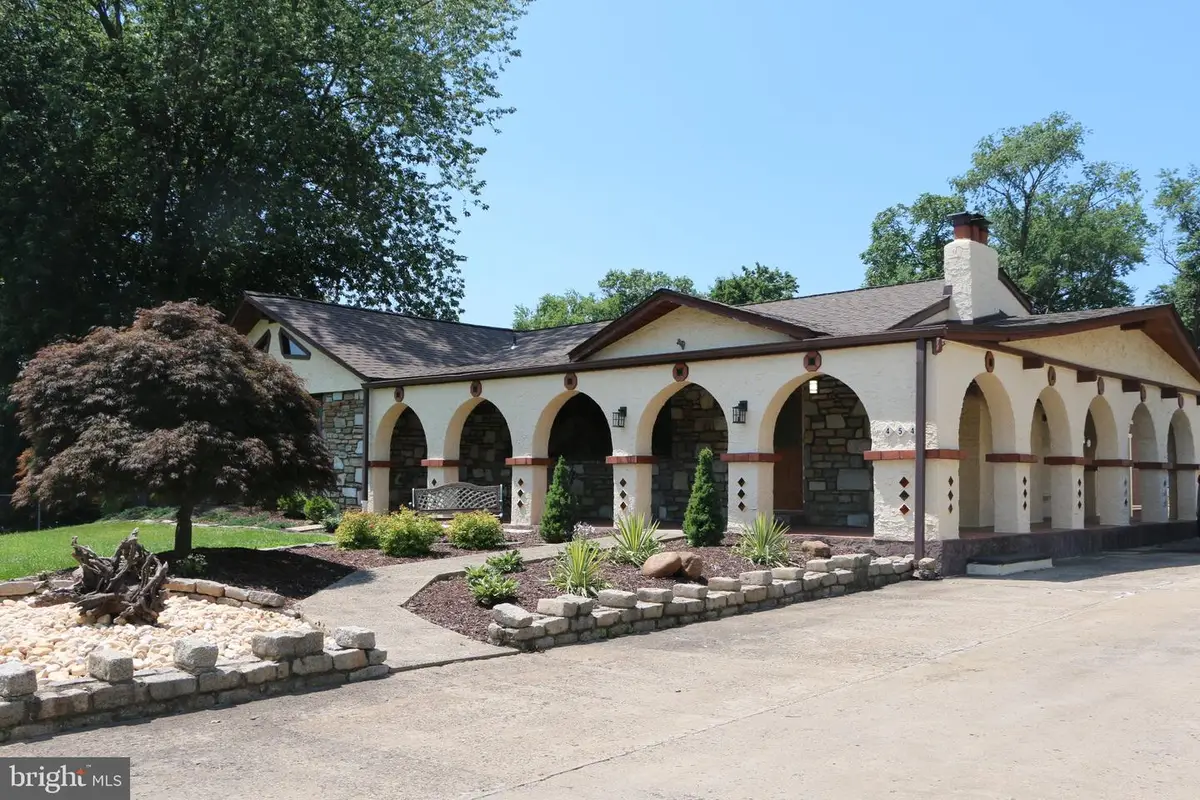 454 Dunksferry Rd, Bensalem, PA 19020 - #1