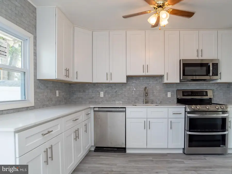 317 Andover Rd, Fairless Hills, PA 19030 - #2