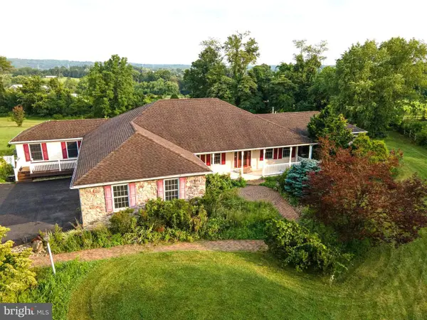 2202 High Meadow Rd, COOPERSBURG, PA 18036