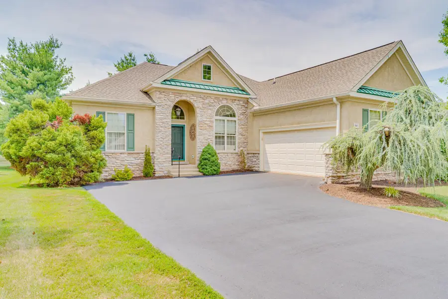 1010 Monroe Dr, Warwick, PA 18974 - #2