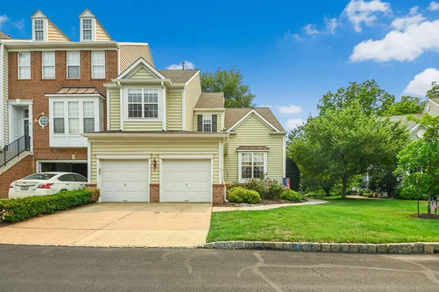 15 Avalon Ct, Doylestown, PA 18901 - #2