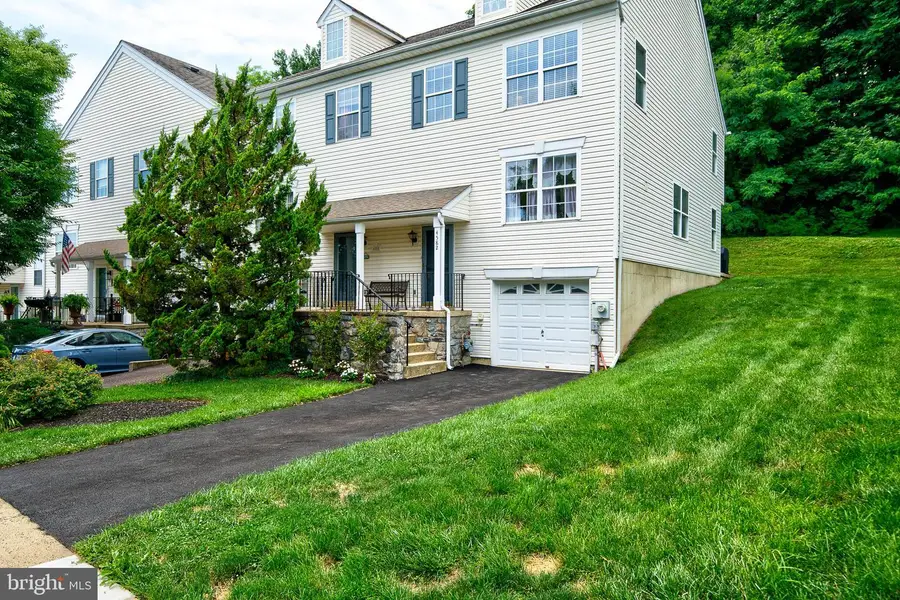 4582 Louise Saint Claire Dr, Doylestown, PA 18902 - #2