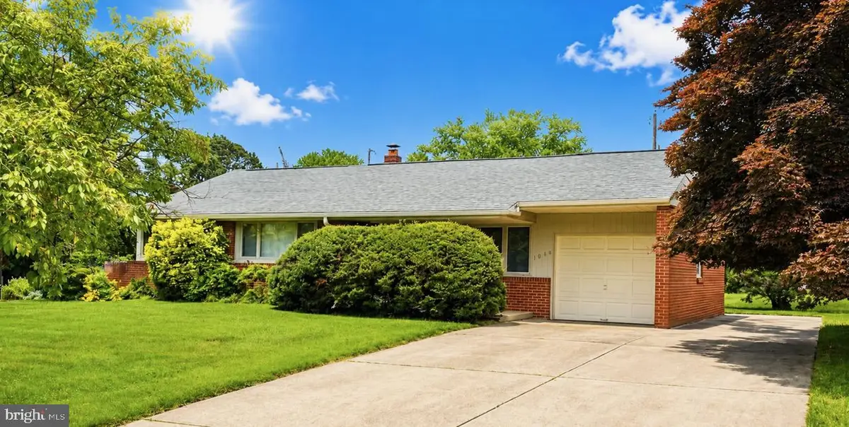 1004 Ponderosa Rd, Feasterville Trevose, PA 19053 - #1