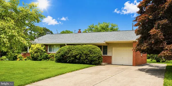 1004 Ponderosa Rd, FEASTERVILLE TREVOSE, PA 19053