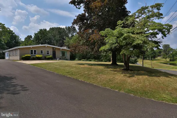 2337 Brownsville Rd, FEASTERVILLE TREVOSE, PA 19053