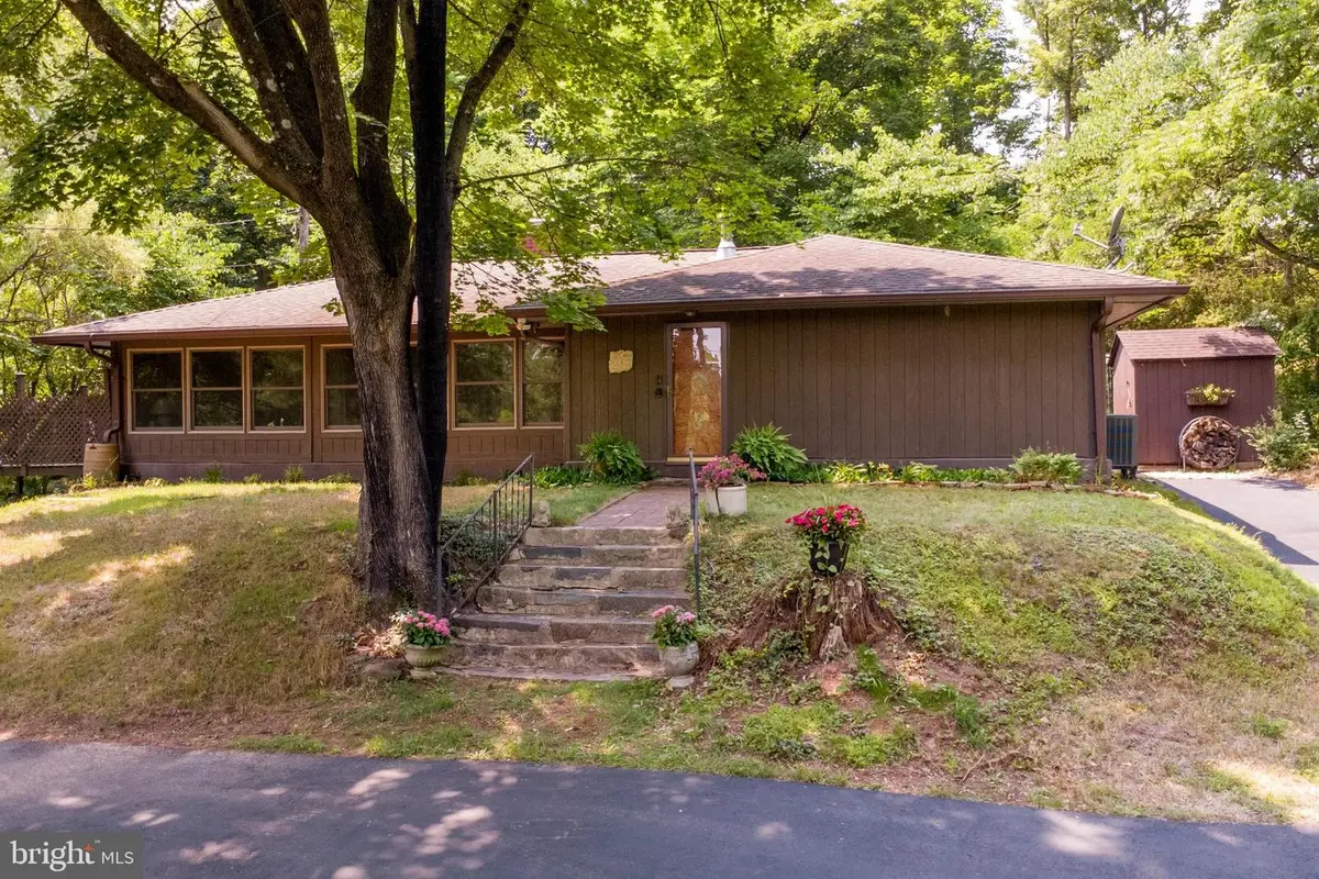 6475 Lower York Rd, New Hope, PA 18938 - #1