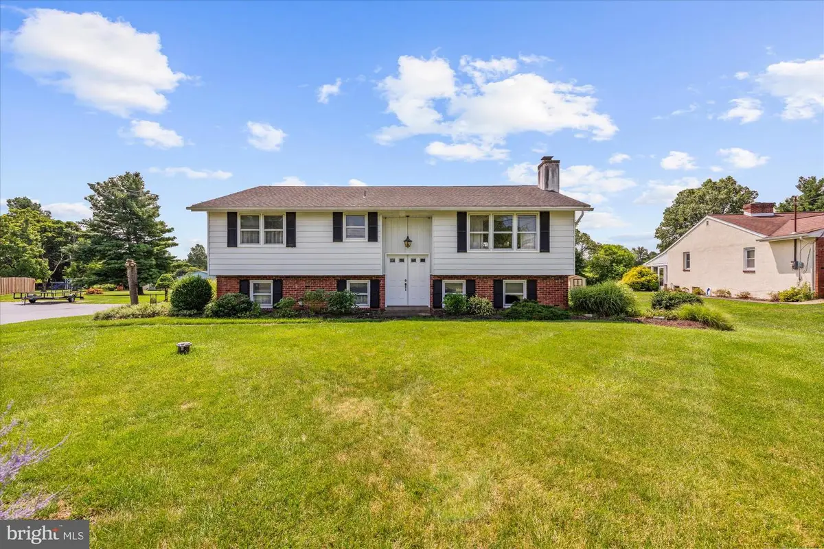 109 Roberts Ave, Quakertown, PA 18951 - #1