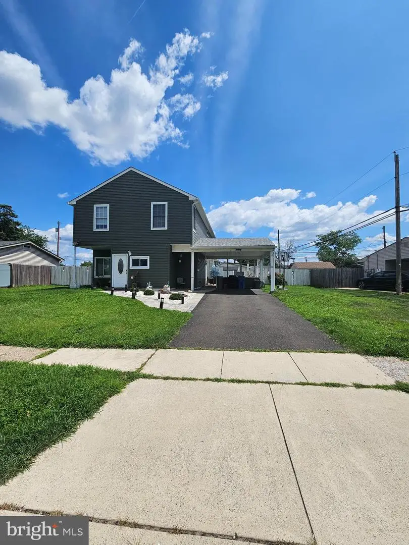 12 Crescent Ln, Levittown, PA 19055 - #2