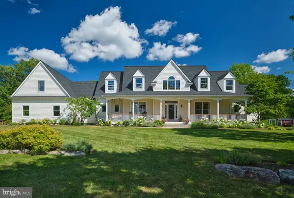 6230 Saw Mill Rd, NEW HOPE, PA 18938