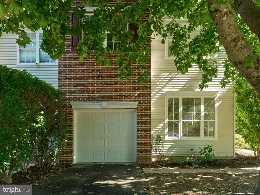 28 Heritage Hills Dr, Washington Crossing, PA 18977 - #2