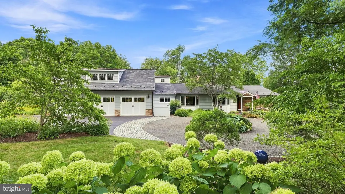1 Country Club Ln, Doylestown, PA 18901 - #1