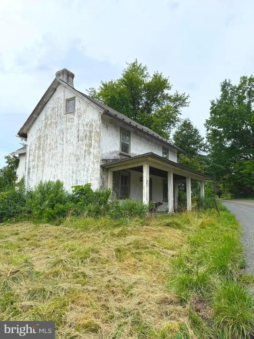 1415 Kumry Rd, Pennsburg, PA 18073 - #3
