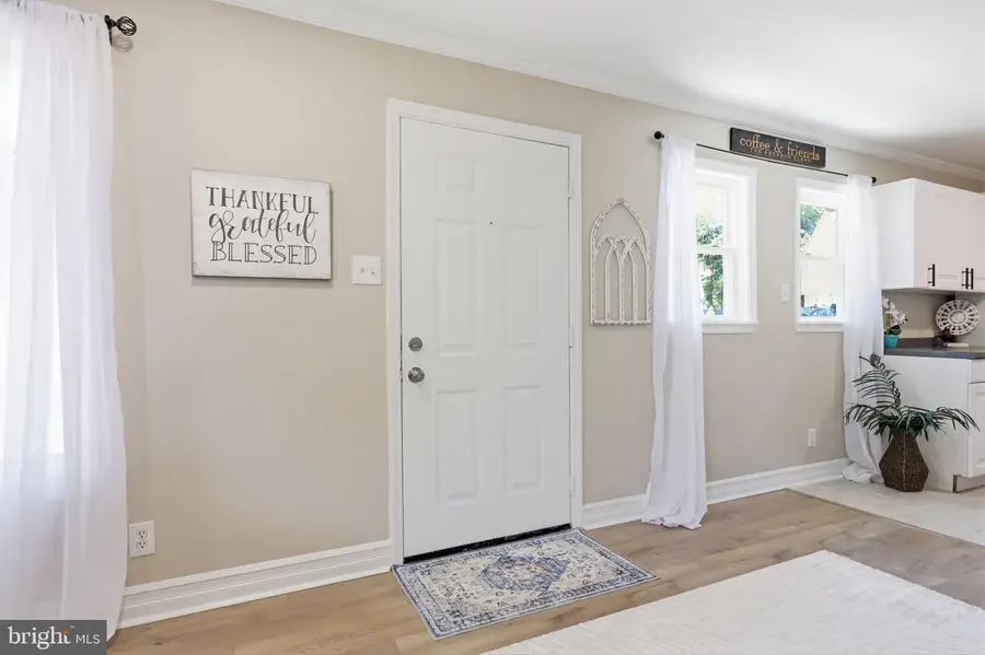 584 Wilk Dr, Morrisville, PA 19067 - #2