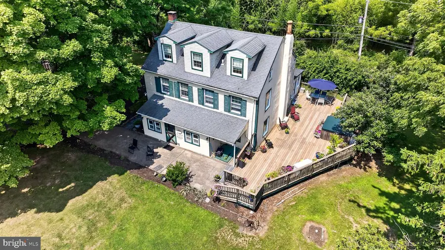 5842 Township Line Rd, Pipersville, PA 18947 - #2