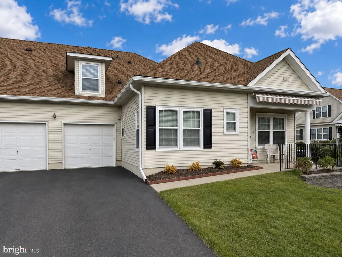 52 Avenrowe Ct, Fairless Hills, PA 19030 - #1