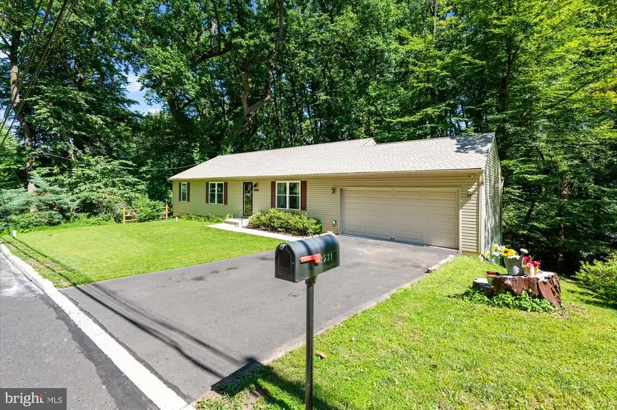 2531 Tulip Ln, Feasterville Trevose, PA 19053 - #3