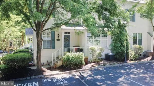 312 Lantern #111, DOYLESTOWN, PA 18901