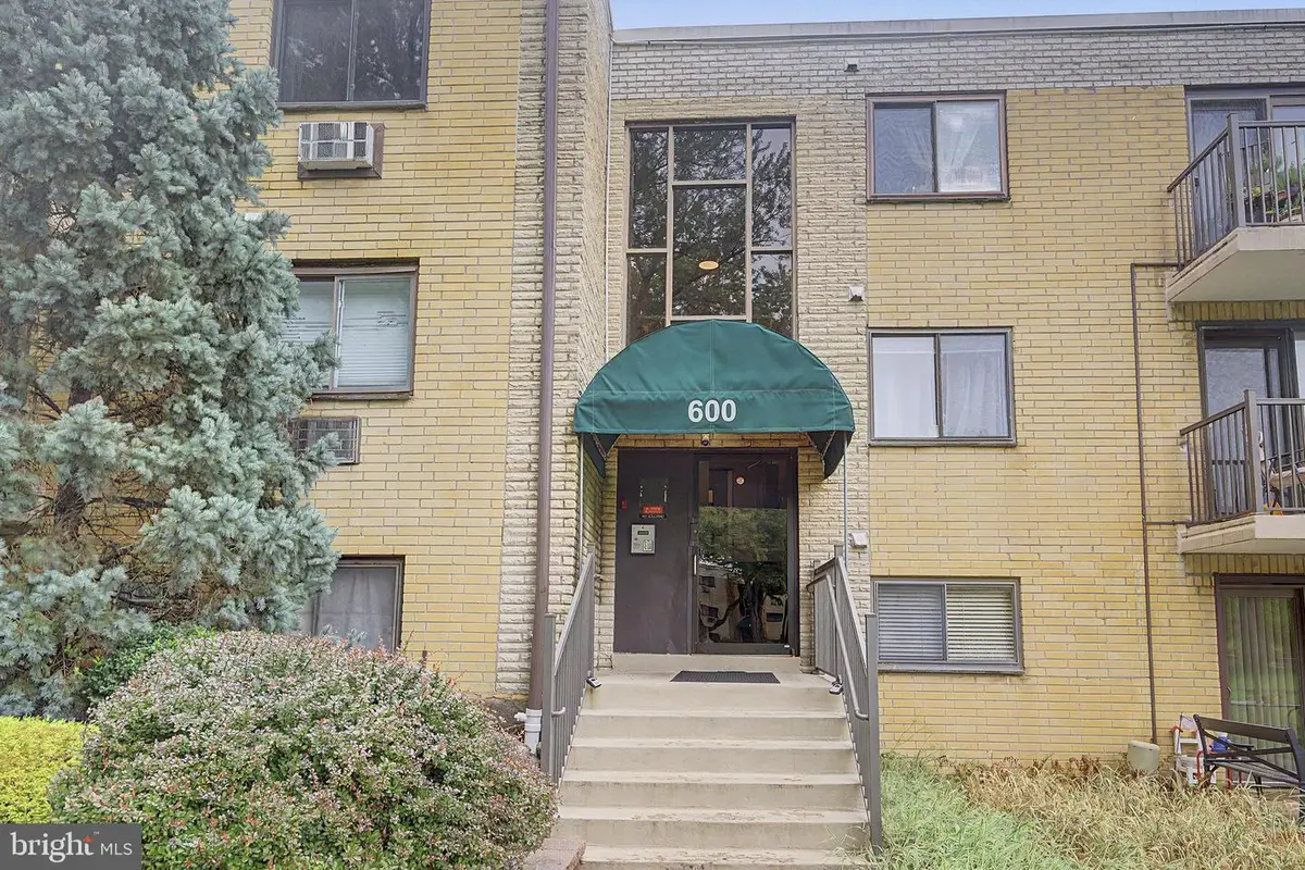 1575 W Street Rd #614, Warminster, PA 18974 - #1