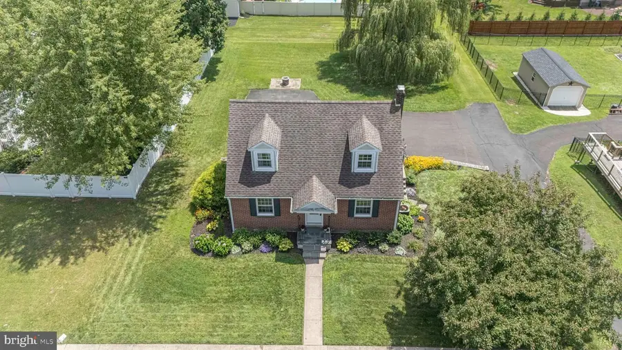 248 N 3rd St, Perkasie, PA 18944 - #3