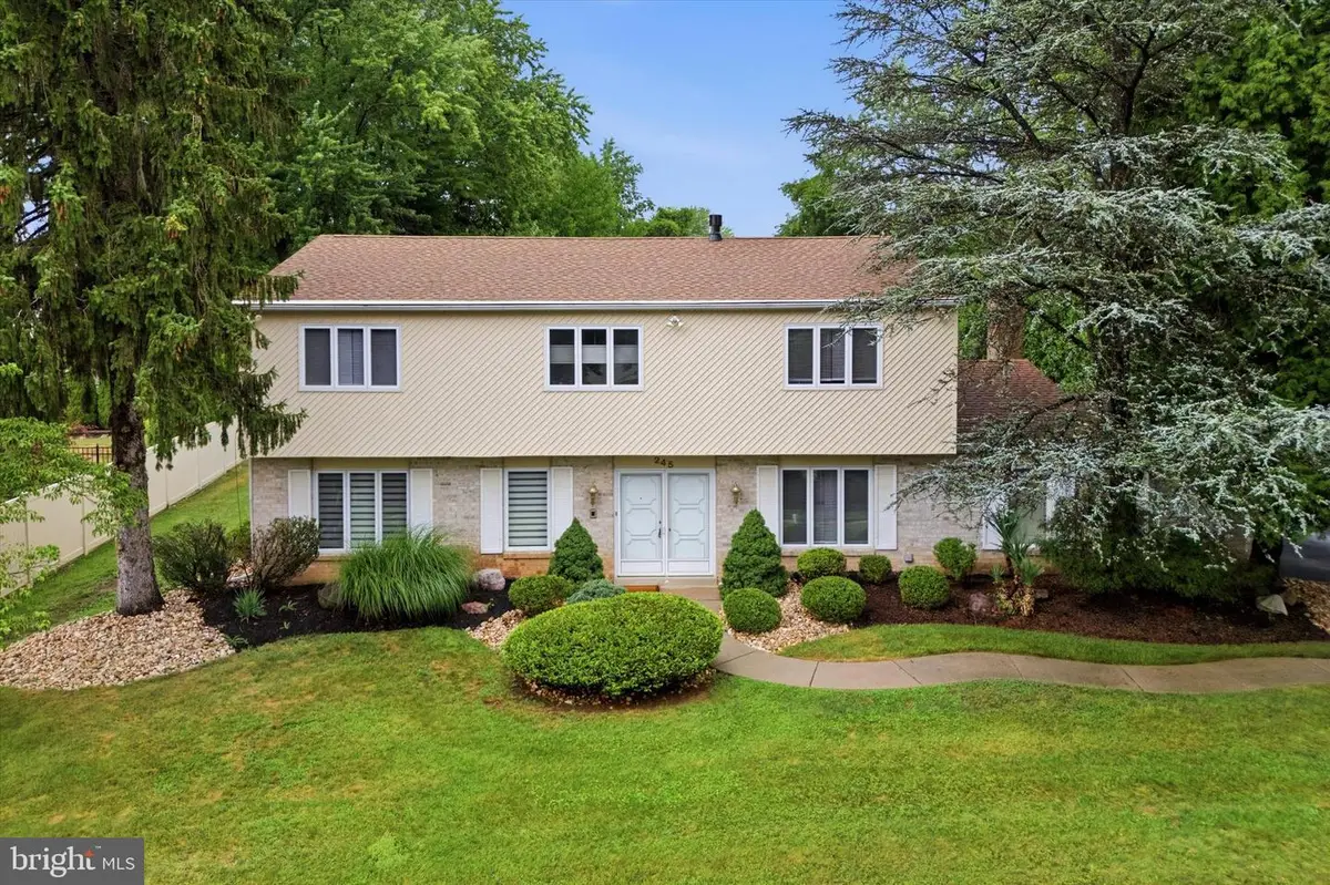245 Toll Dr, Southampton, PA 18966 - #1