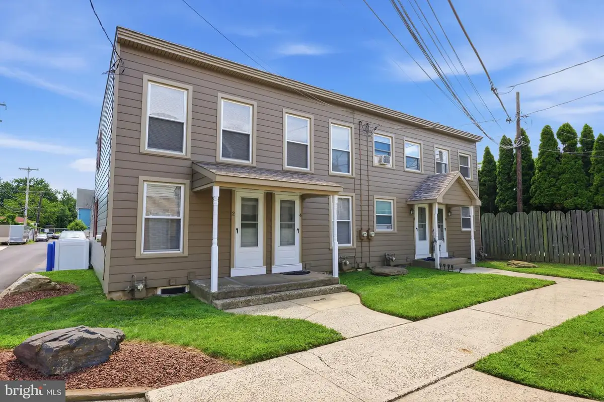 2 - 8 Corliss Ave, Morrisville, PA 19067 - #1