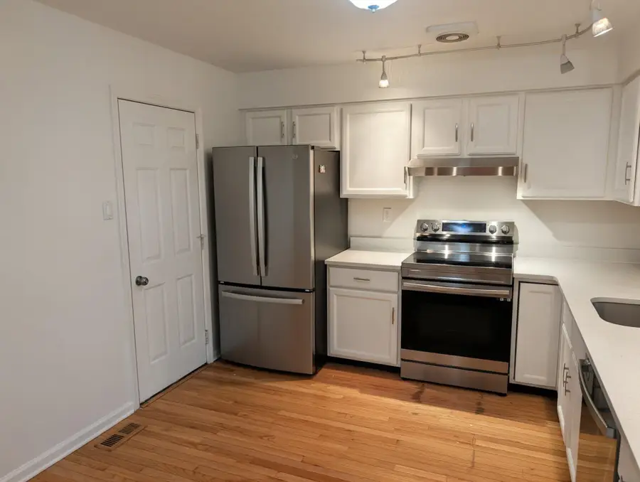 145 Bishops Gate Ln, Doylestown, PA 18901 - #3