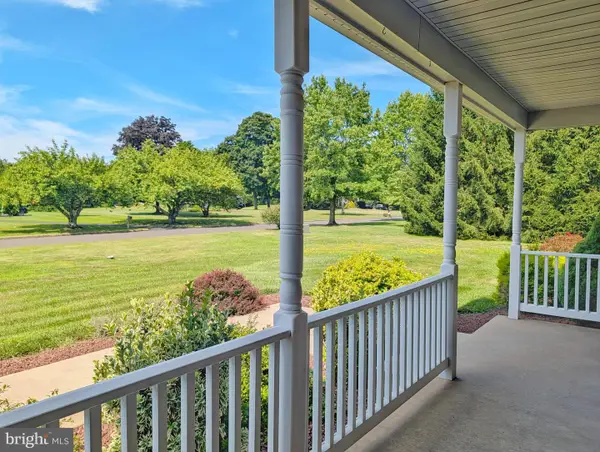 4 Tiffany Dr, PERKASIE, PA 18944