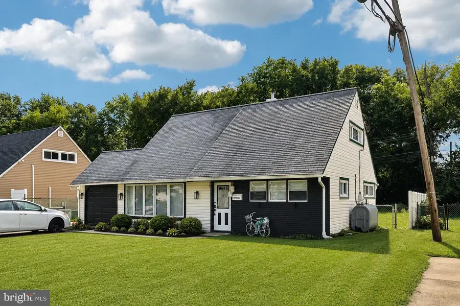 85 Kingwood Ln, Levittown, PA 19055 - #2