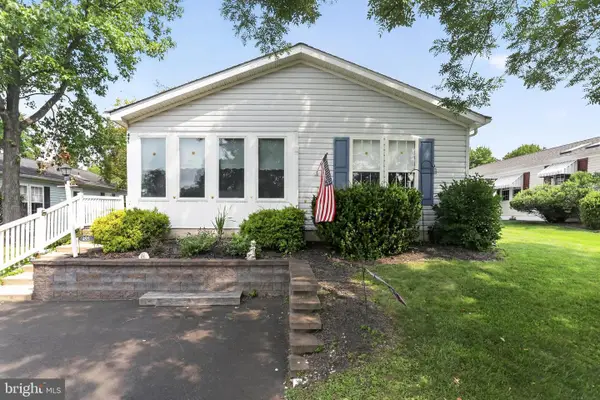 495 Goldenrod Crossing W, BUCKINGHAM, PA 18912