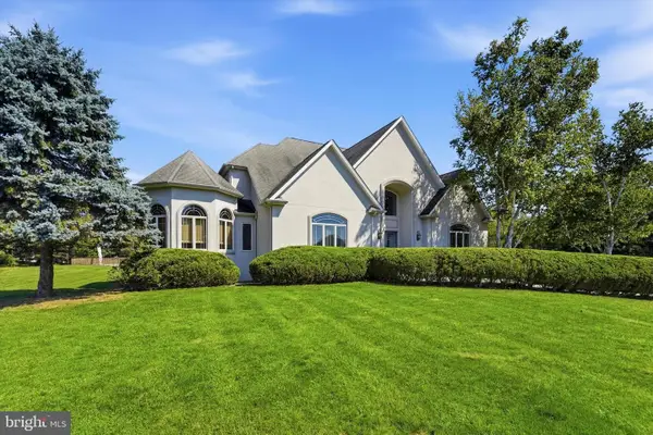 7 Longmeadow St, NEWTOWN, PA 18940