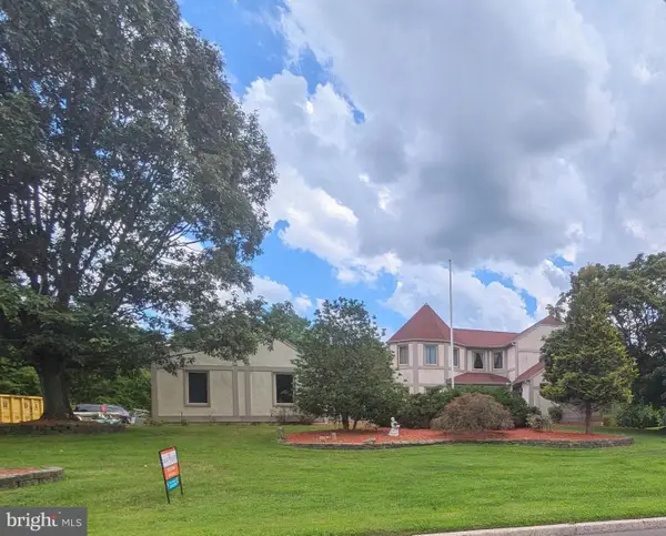 630 White Ash, LANGHORNE, PA 19047