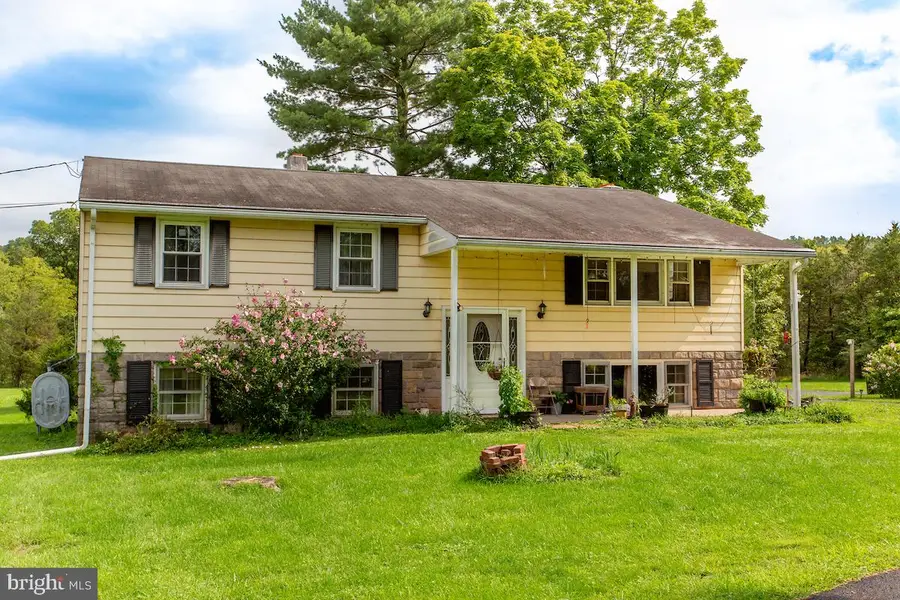125 E Dark Hollow Road Rd, Pipersville, PA 18947 - #2