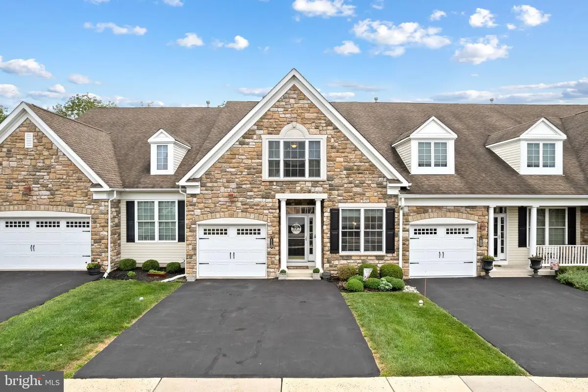 110 Reagan Dr, Sellersville, PA 18960 - #1