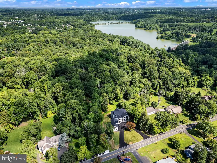 1502 Chinquapin Rd, Southampton, PA 18966 - #3
