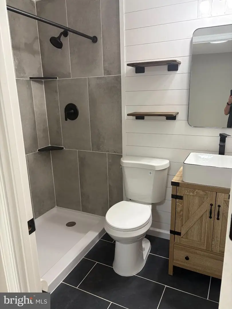34 Mistletoe Ln, Levittown, PA 19054 - #2