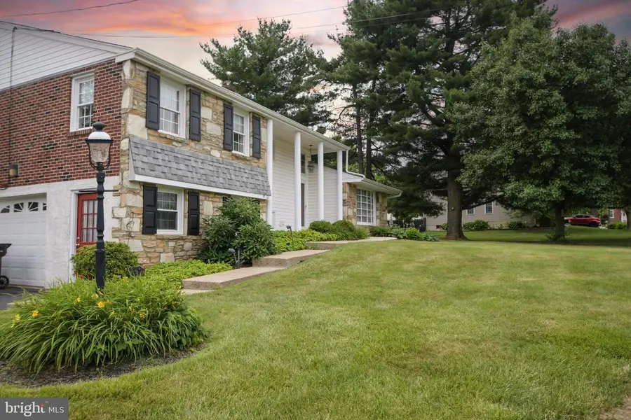 10-e Summit Ave, Telford, PA 18969 - #3