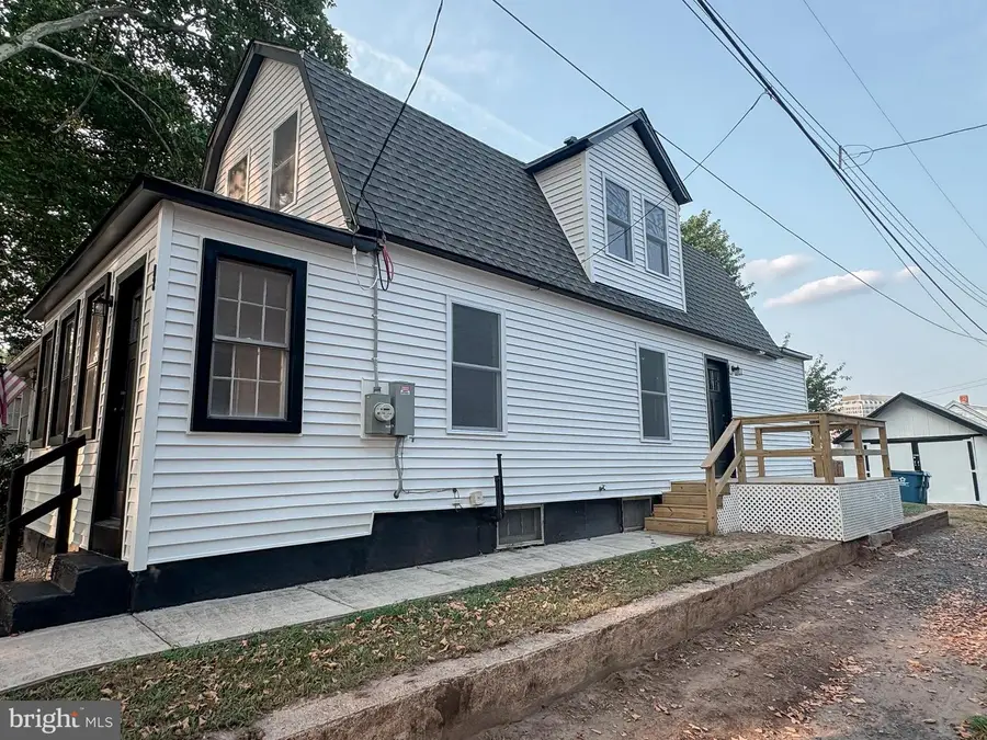 82 Central Ave, Morrisville, PA 19067 - #2