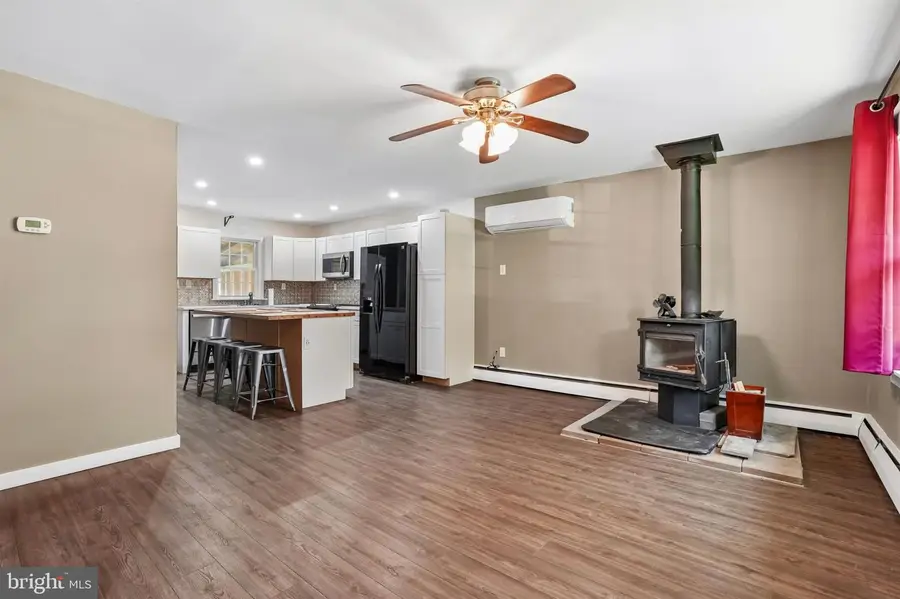 3213 Malinda Dr, Bristol, PA 19007 - #2