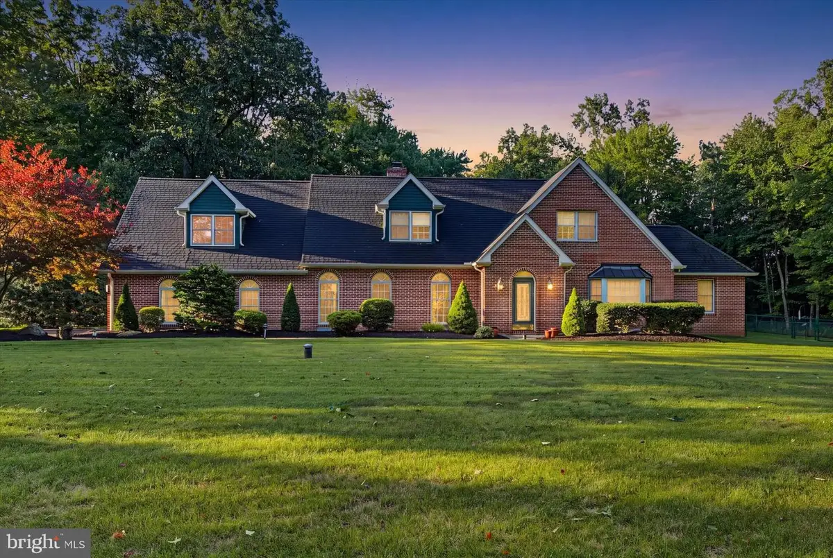 8 Timber Brook Dr, Quakertown, PA 18951 - #1
